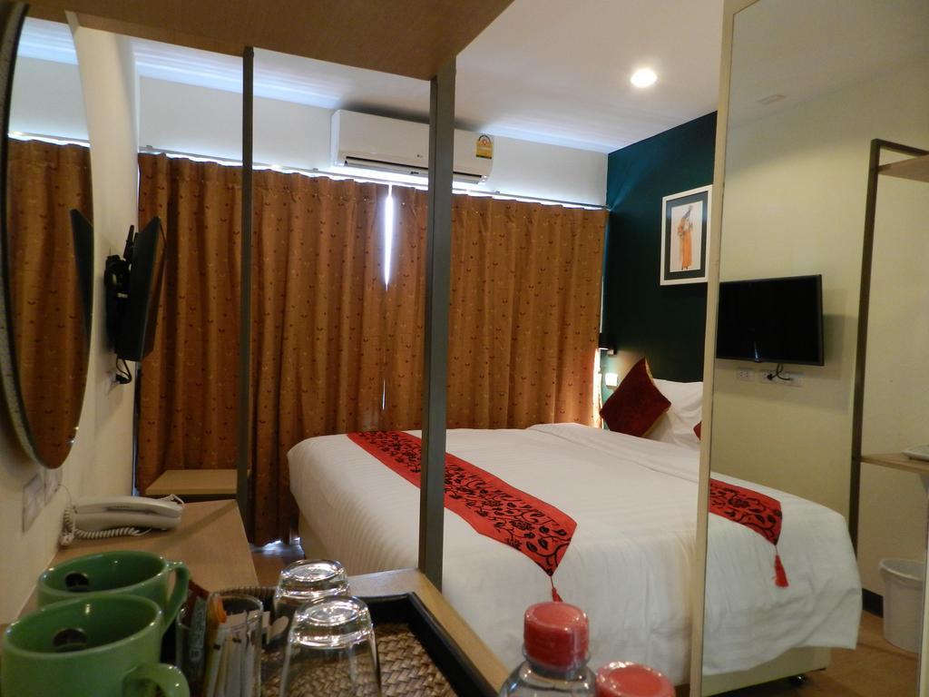 Klean Residence Hotel Bangkok Buitenkant foto